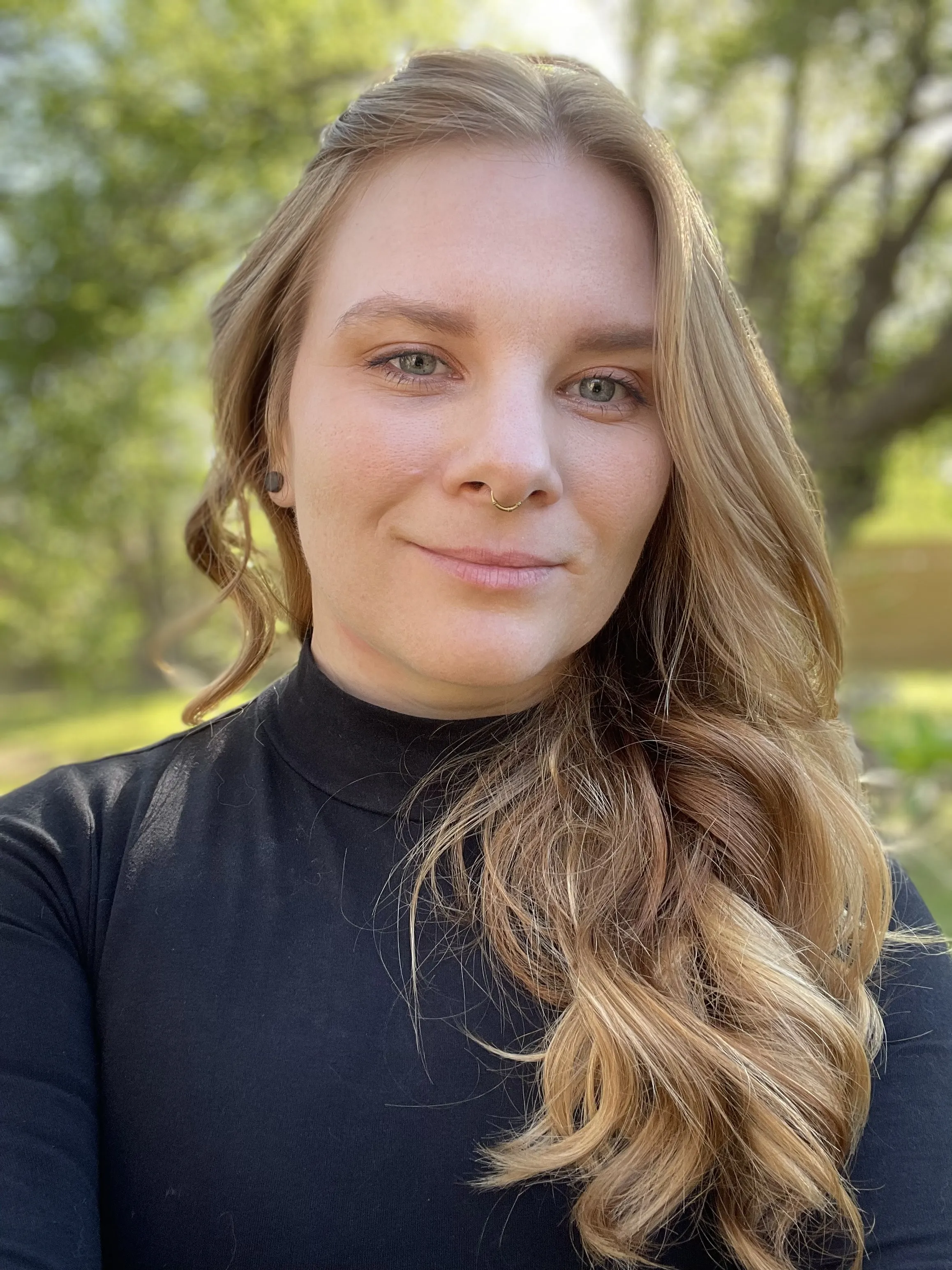 Jen Aossey-Molloy's Headshot'